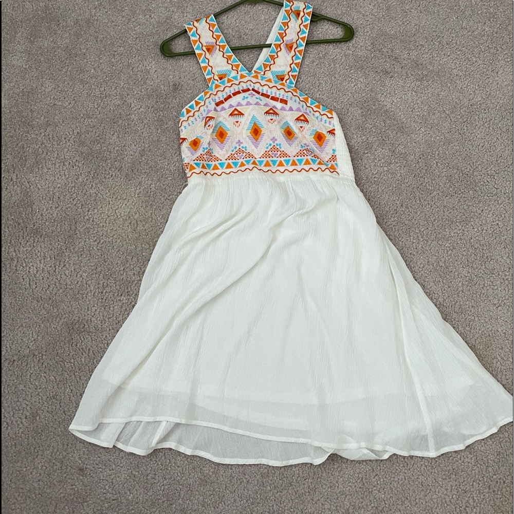 White Aztec design dress Women Medium